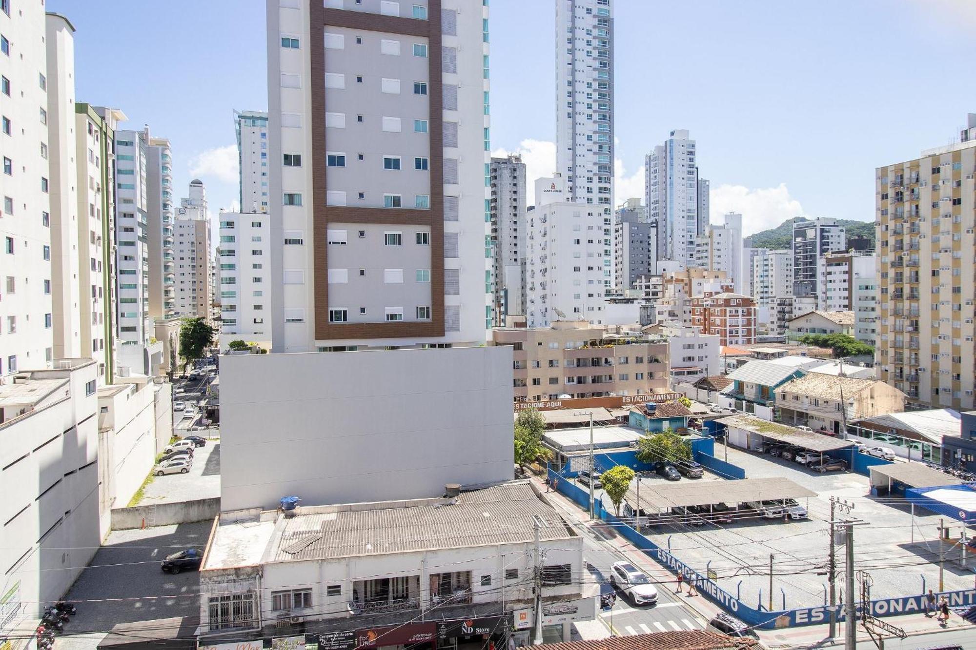 Bk34 - 2 Dorm Climatizados, Prox Calcadao, Garagem Διαμέρισμα Balneário Camboriú Εξωτερικό φωτογραφία